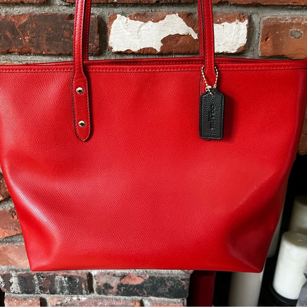 Coach City Zip Tote Bag